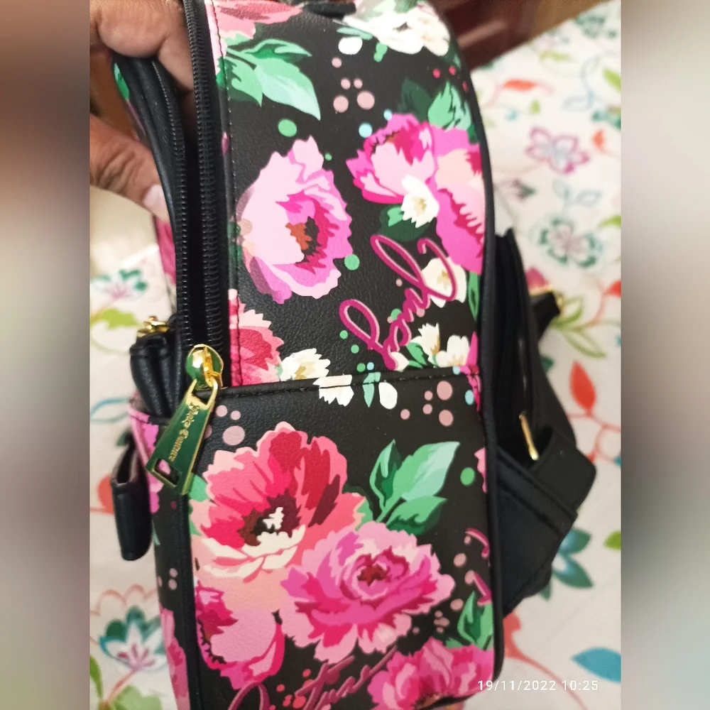 Authentic Floral Juicy Couture Peek-A-Bow Backpack NWT - Picture 7 of 14
